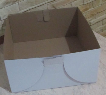 opakowania tekturowe, pudełka, tacki tekturowe, spody tekturowe pod placki